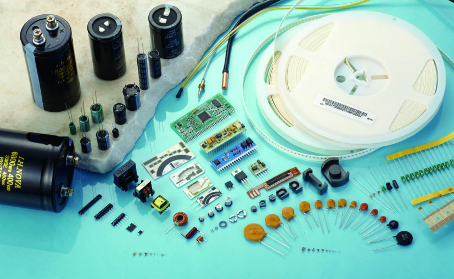 風(fēng)華高科：對(duì)標(biāo)戰(zhàn)略成效顯著，上半年業(yè)績創(chuàng)歷史新高